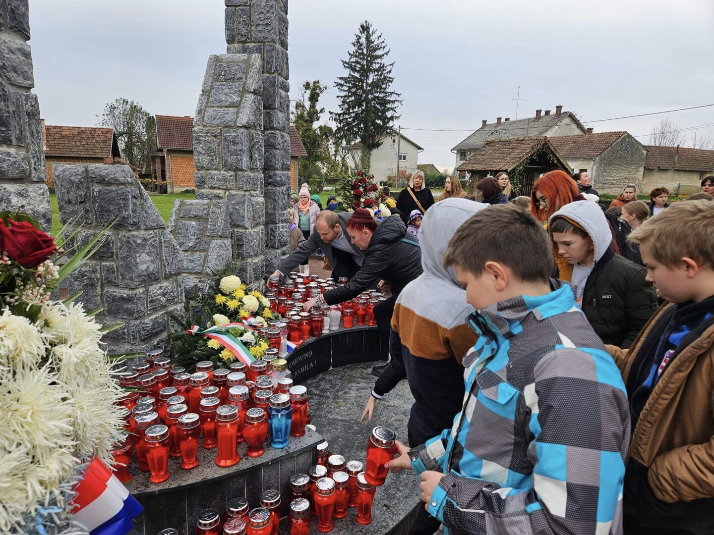 Dan sjećanja na žrtvu Vukovara i Škabrnje